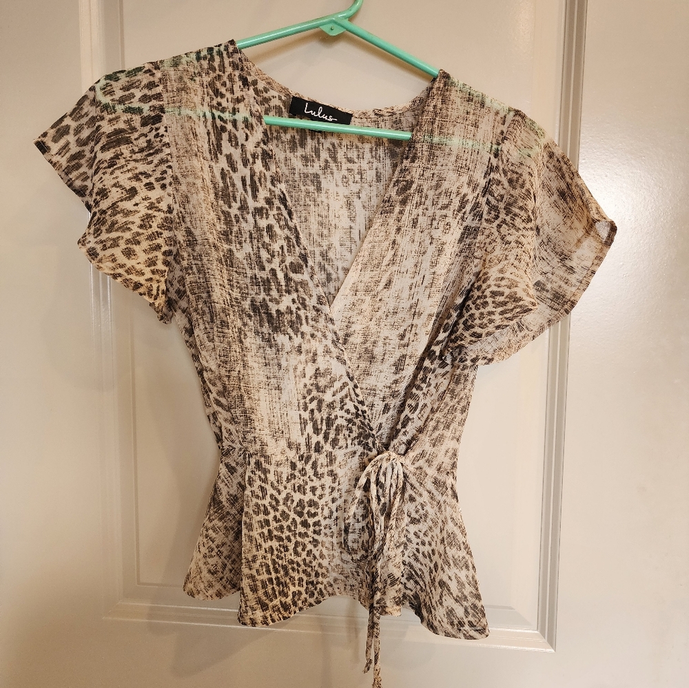 Lulus top